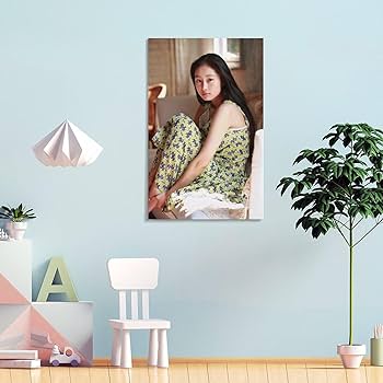 Amazon.co.jp: 忽那汐里ポスター_グラビア水着画像女優・歌手